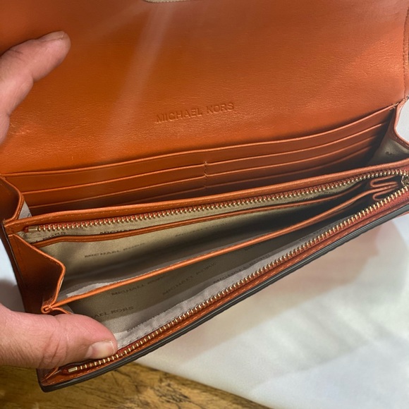 MK wallet and purse - Picture 4 of 5